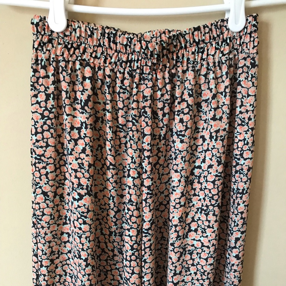 LA Hearts Flowy Pants in Floral
